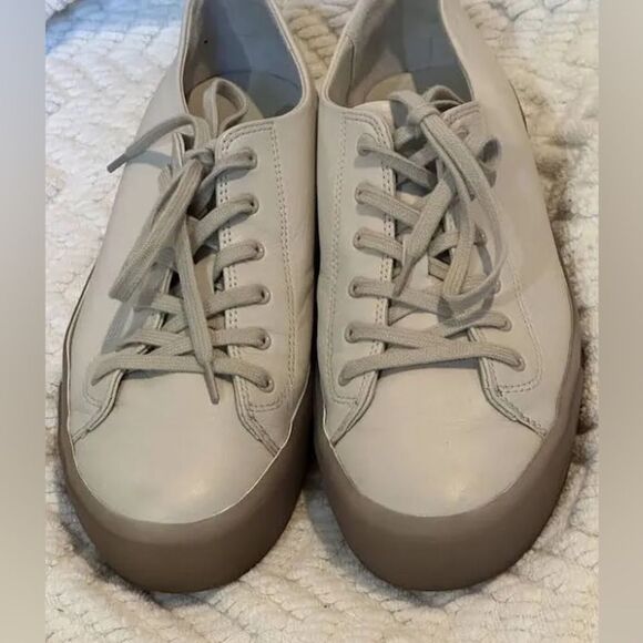 Vince Heaton cream Leather City Sneakers Women's Size 9.5 - Picture 4 of 7